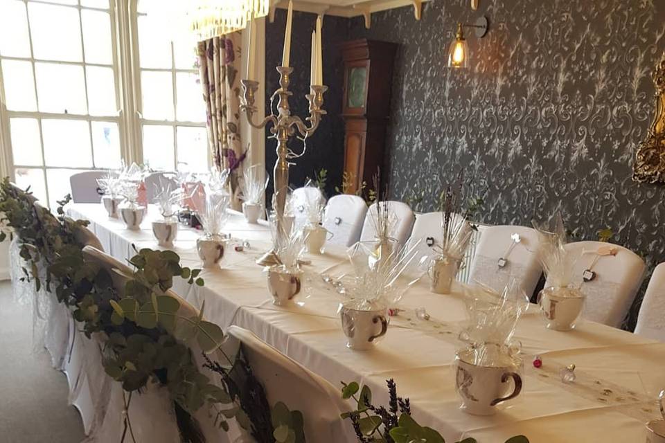 Golden Fleece Hotel