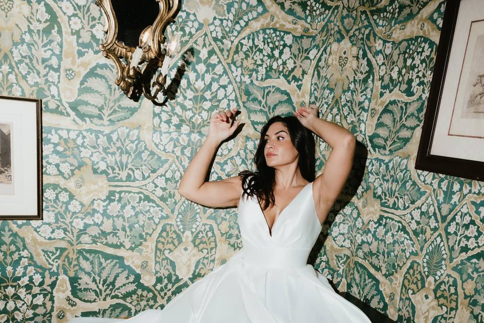 Aphrodite Bridal Dress