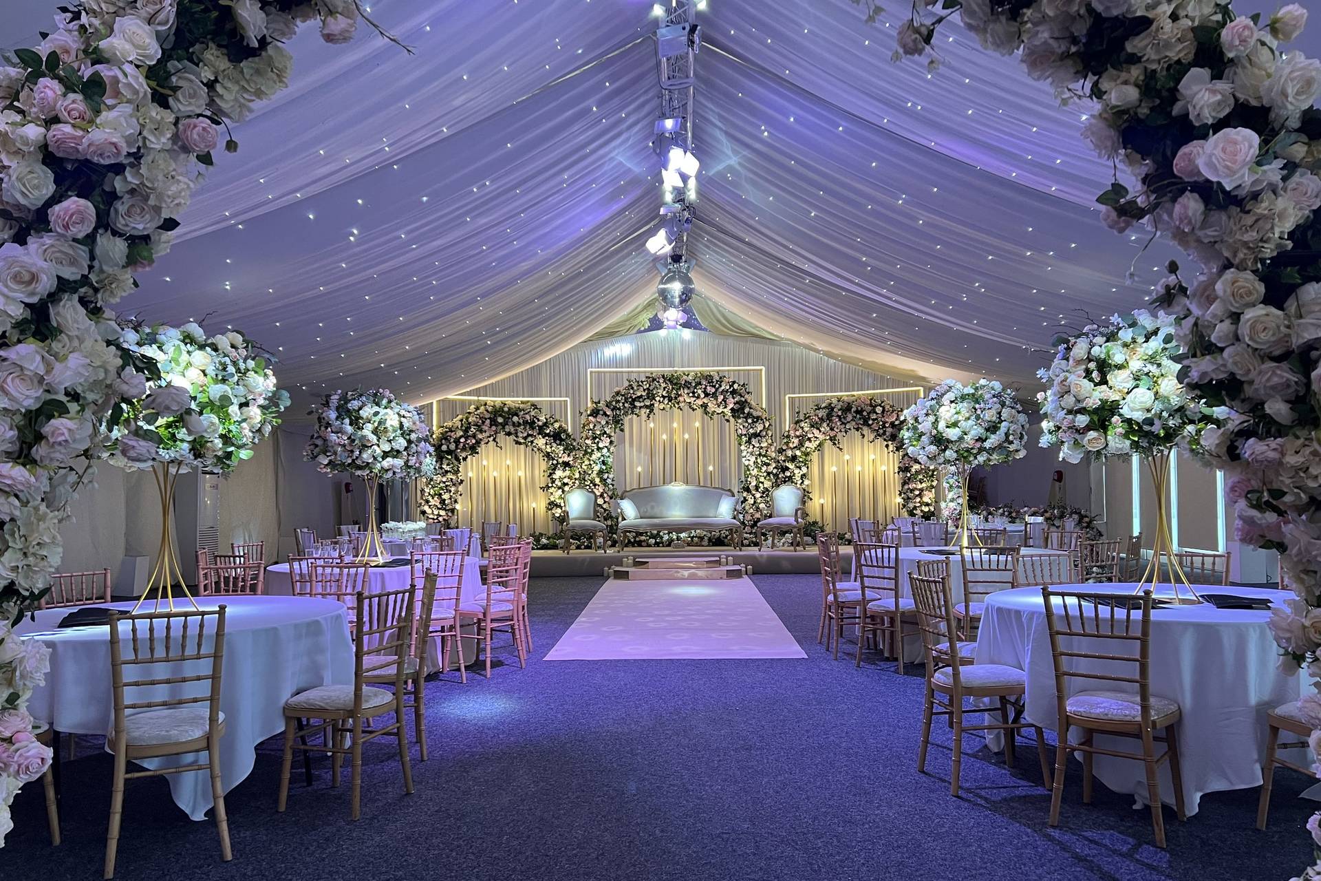 the-conservatory-at-the-luton-hoo-walled-garden-wedding-venue-luton