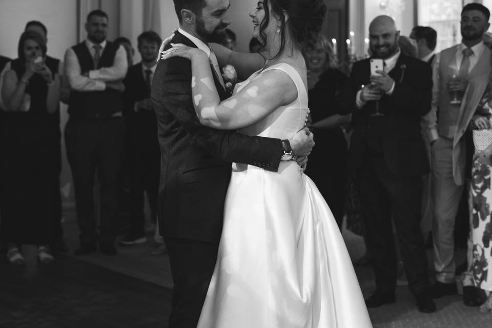Kaite & Adair, first dance B&W