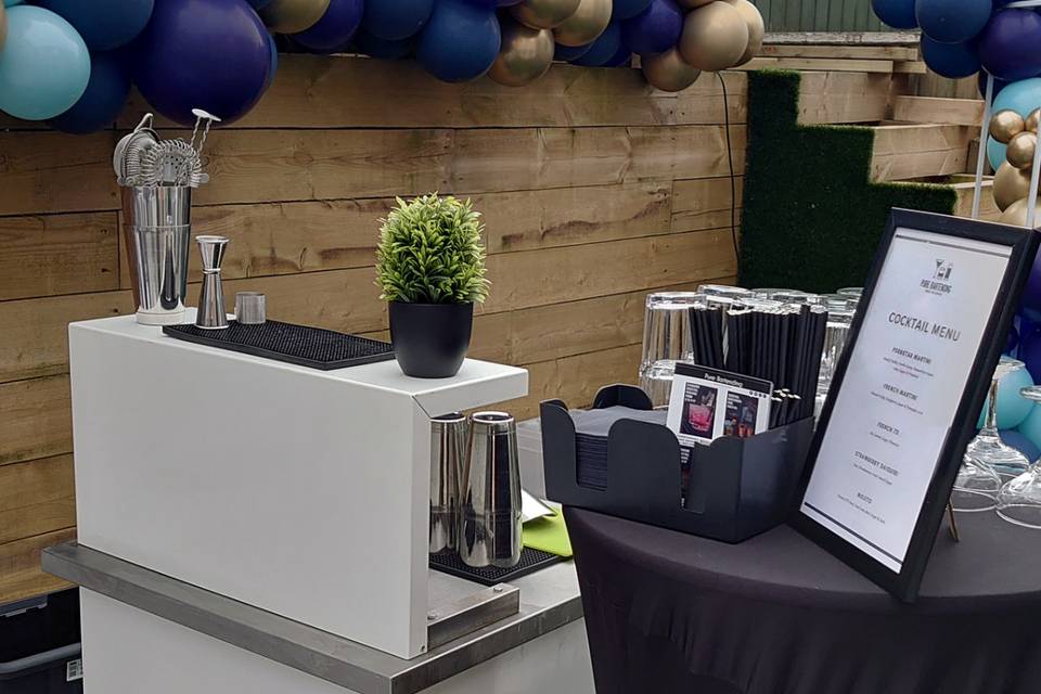 Pop up bar at Garden Party