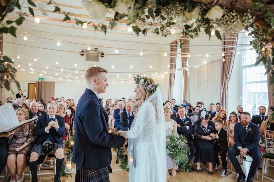 Stunning indoor ceremony