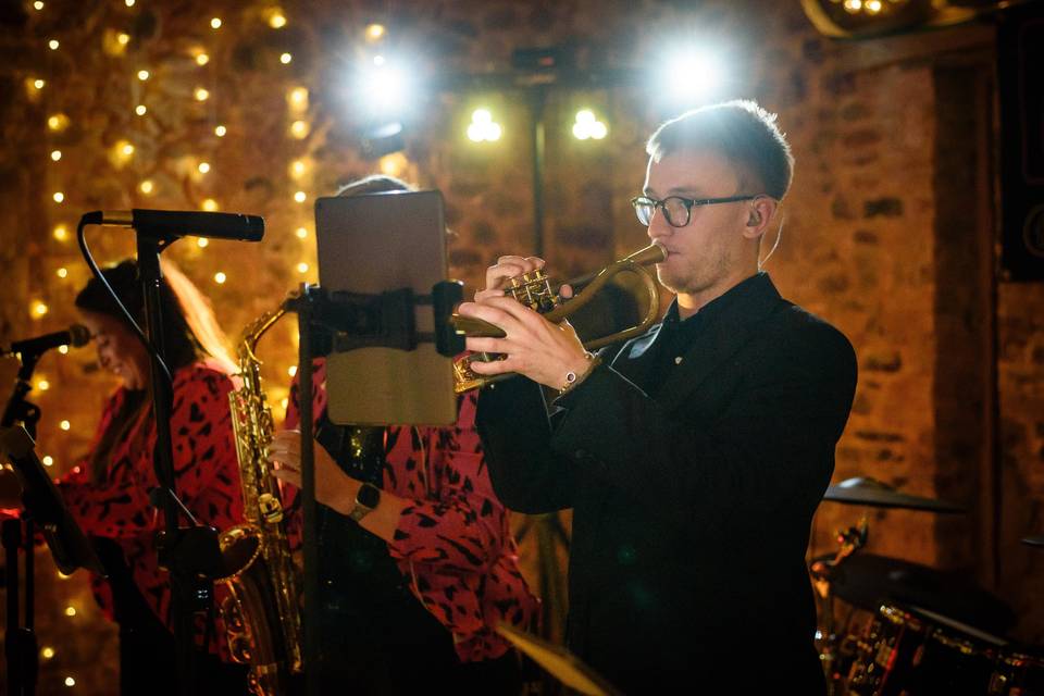 Wedding trumpet