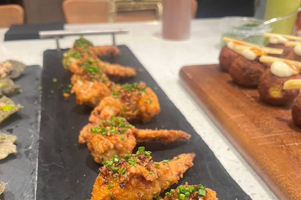 Stuffed chicken wings