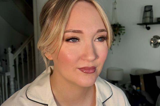 Soft glowy bridal make up