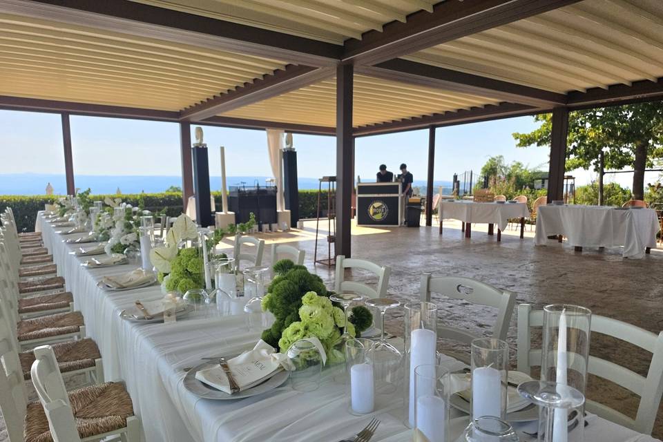 Bioclimatic pergola