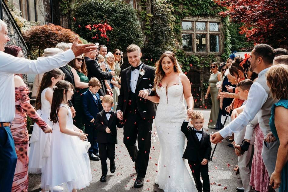 Main House Confetti Throw