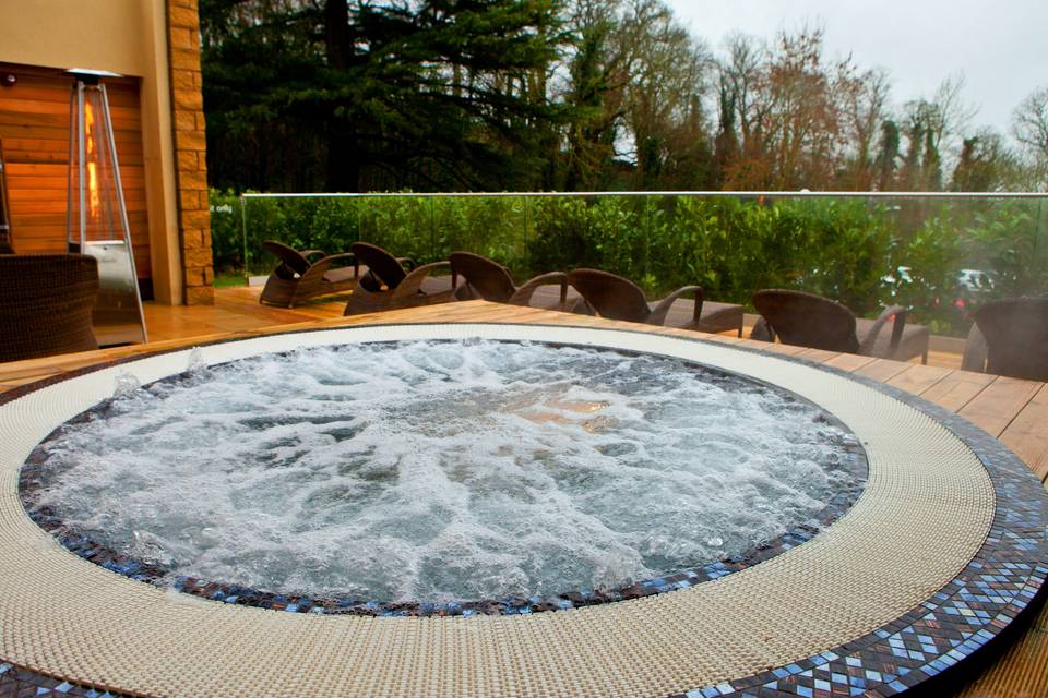 Outdoor Jacuzzi