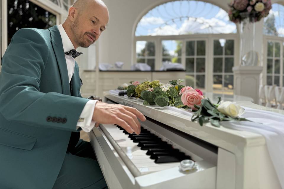 Nigel Hammond Music