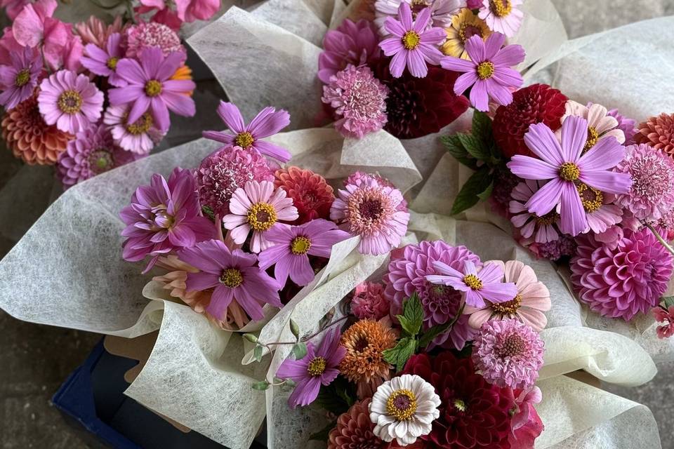 Pretty & pink bouquets!