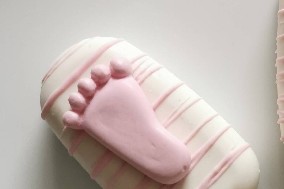 It's a Girl Cakecicle