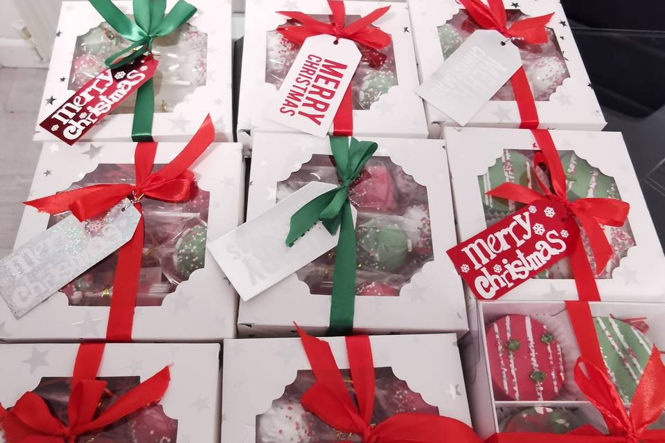 Xmas Choc Oreo Cakepop Gift