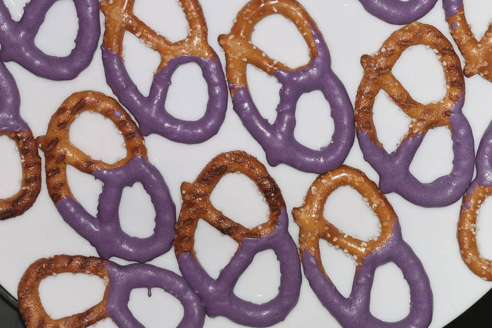 Chocolate Mini Pretzel