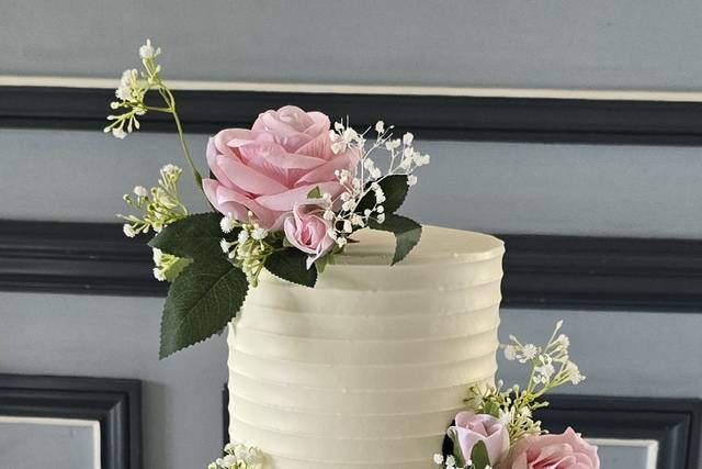 Elegant buttercream