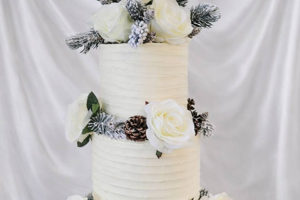 Winter foliage wedding cake