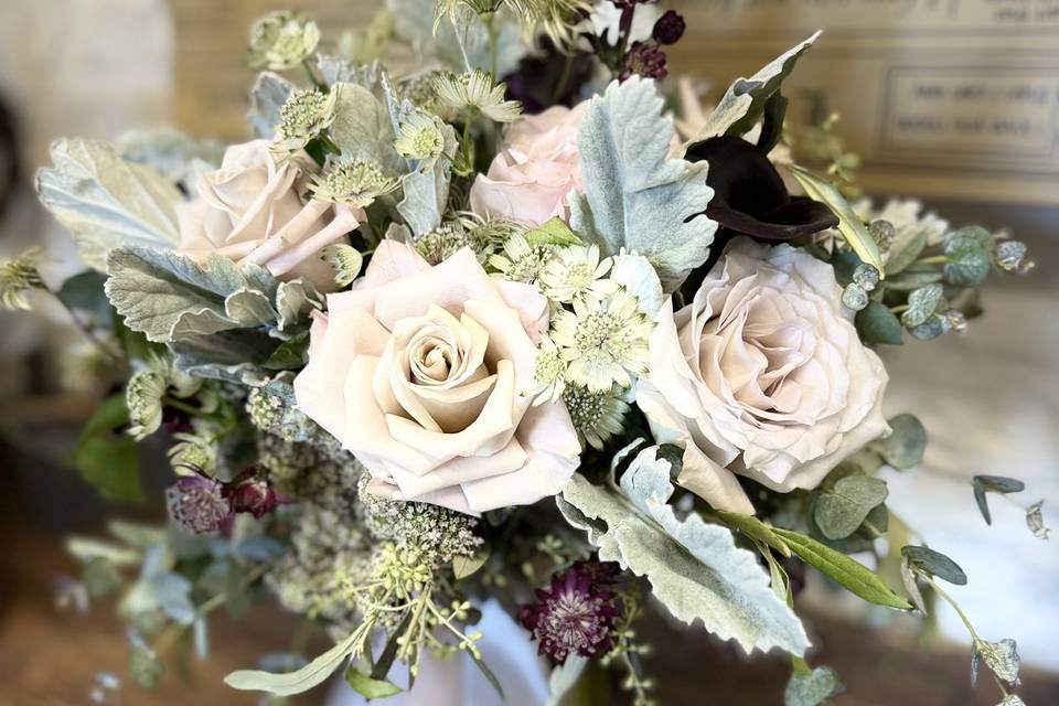 Earl grey roses and plum