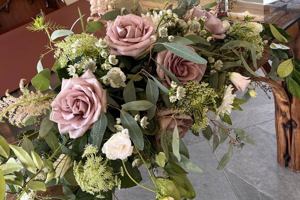 Ceremony table flowers