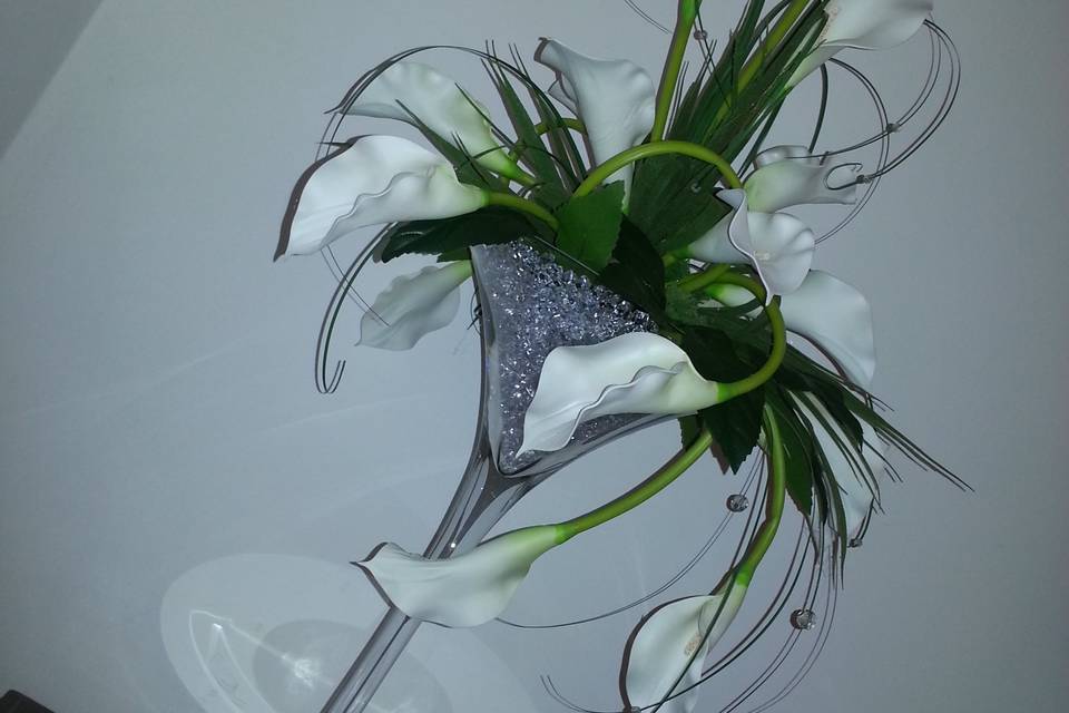 Silk flower vase hire