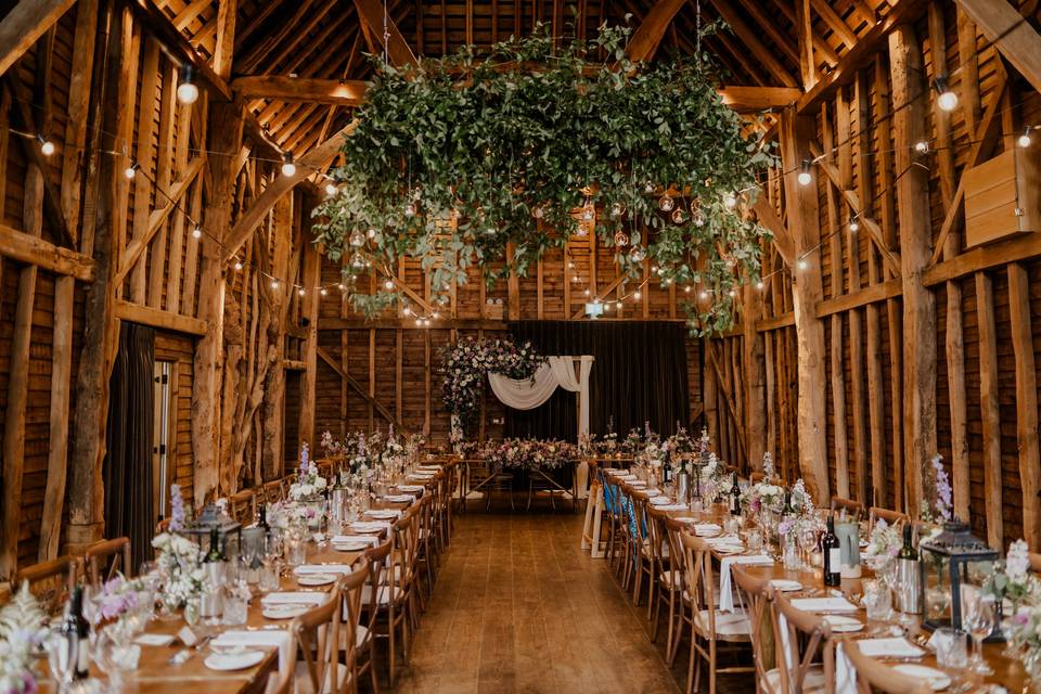 Foliage chandelier & arch