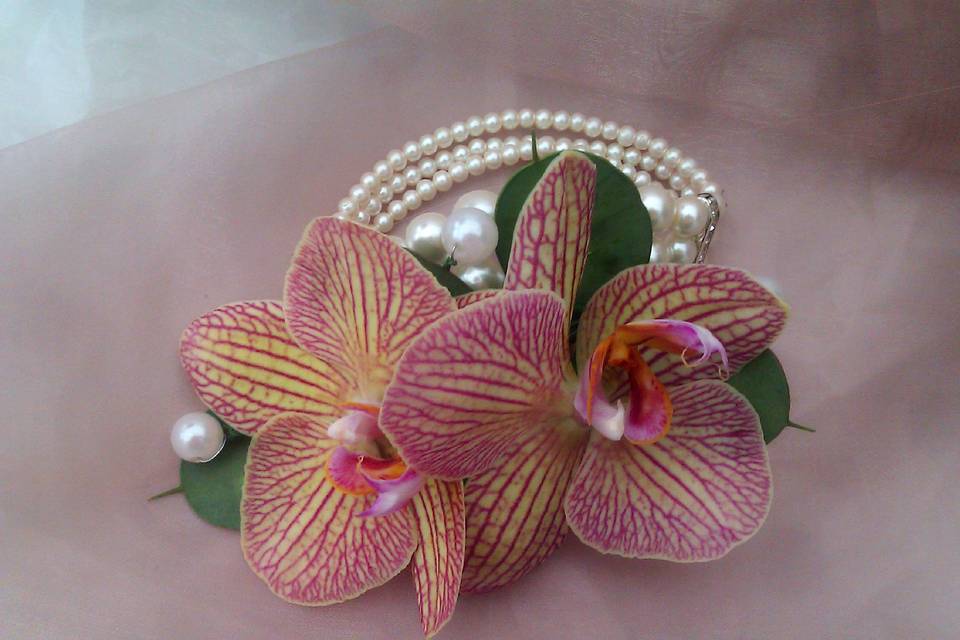 Orchid wrist corsage