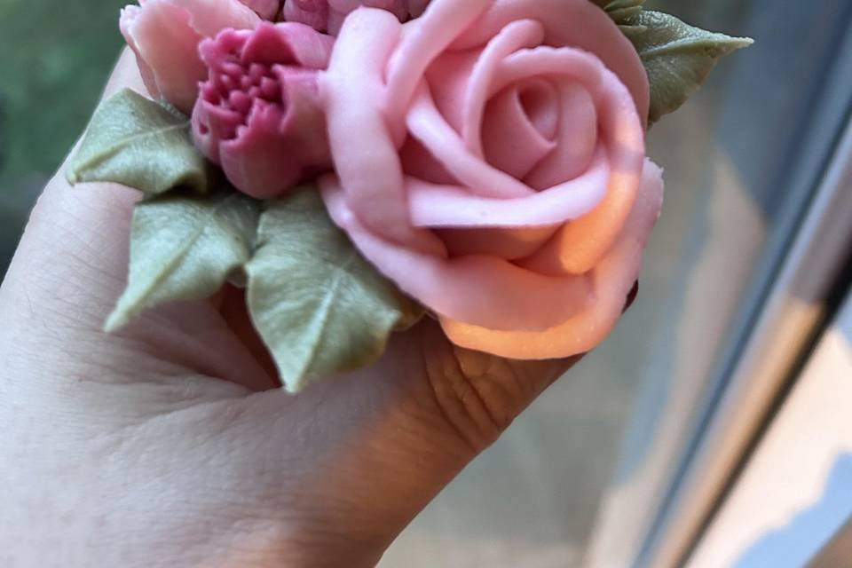 Floral garden cupcake
