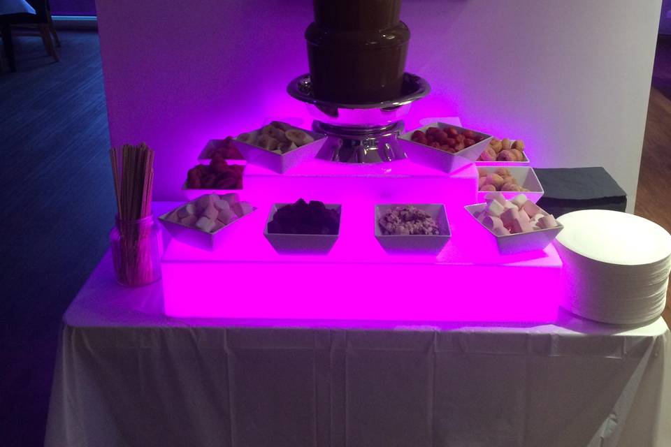 Chocolate fountain