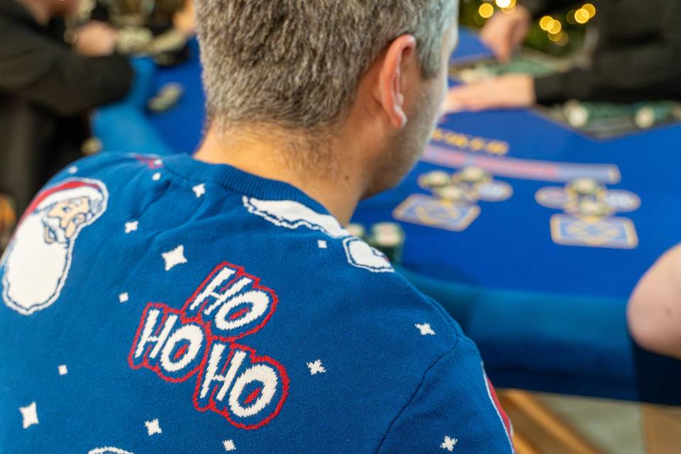 Festive jumper at the table