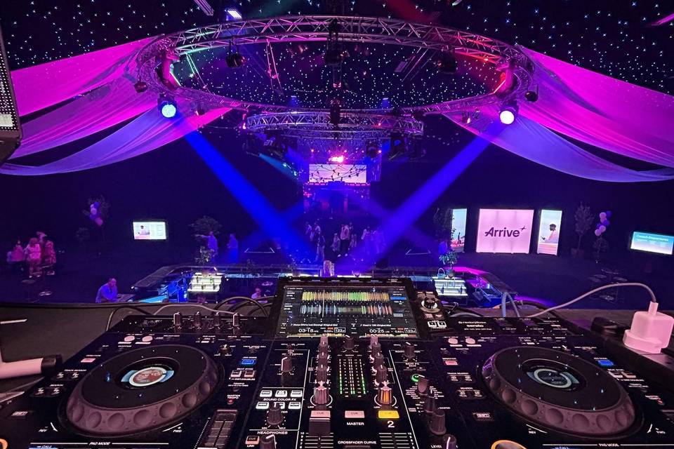 Corporate Event - Arrive