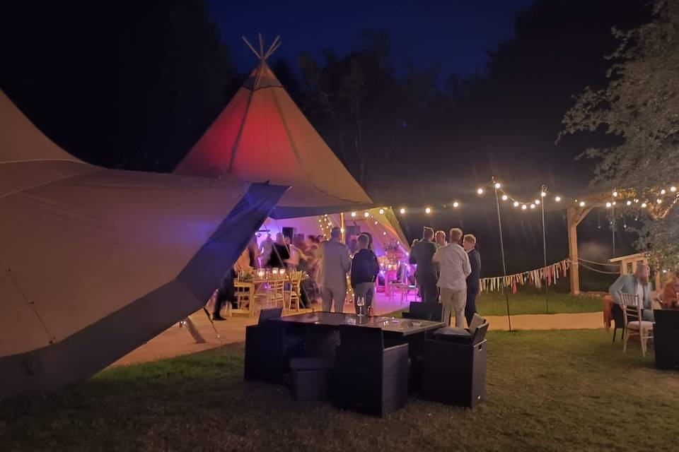 Tipi hire