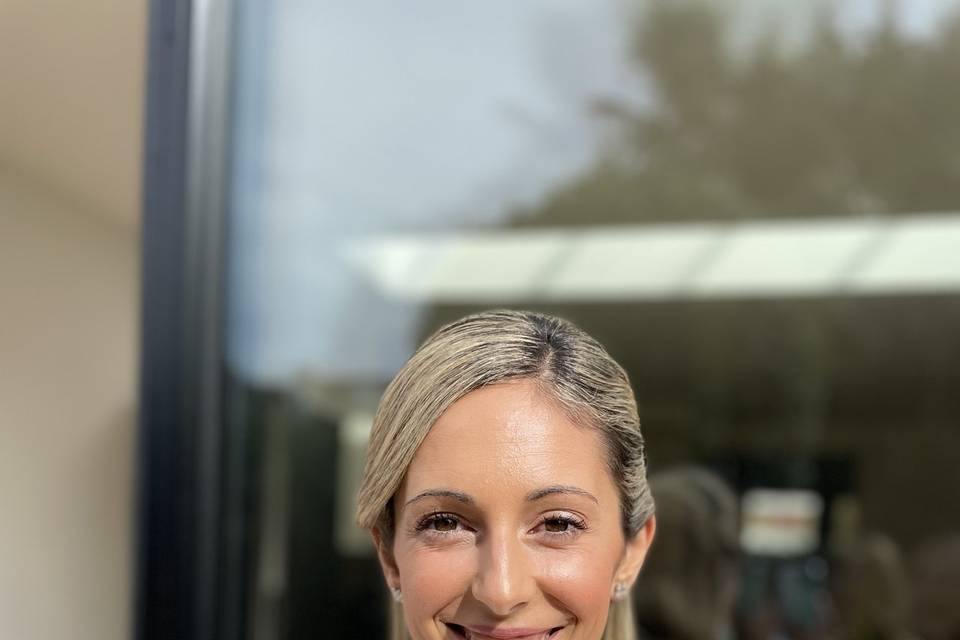 HMUA by Bespoke Beauty