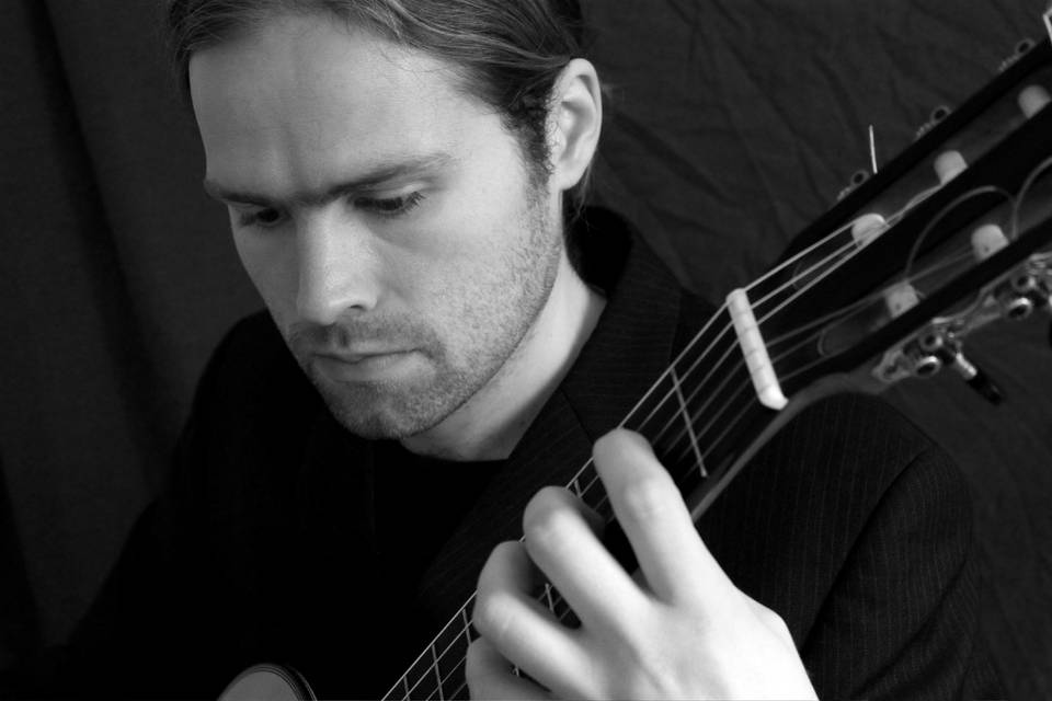 Stephen Biggs - Classical Guitarist