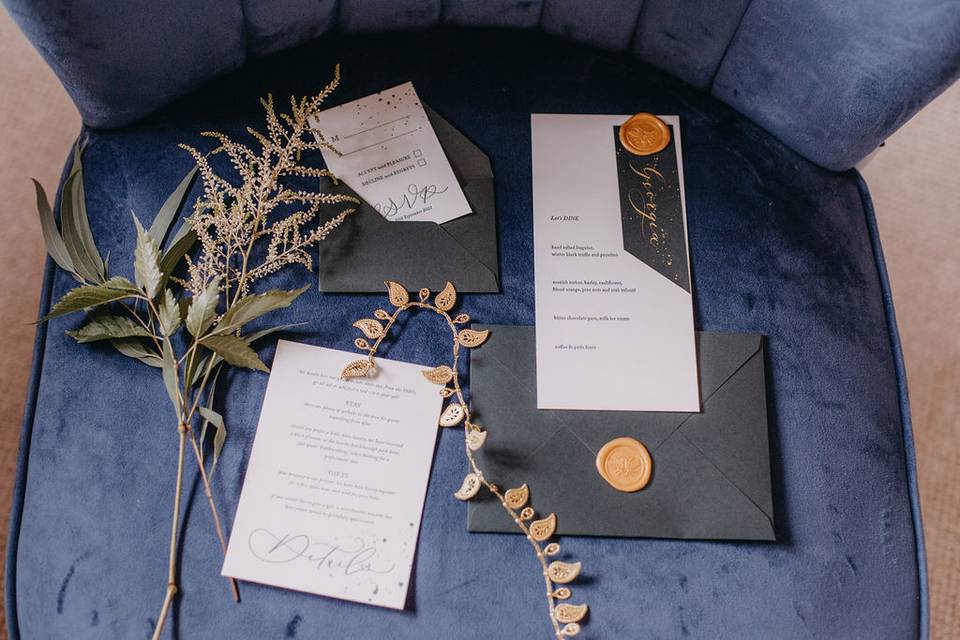Gatsby-inspired invitation suite