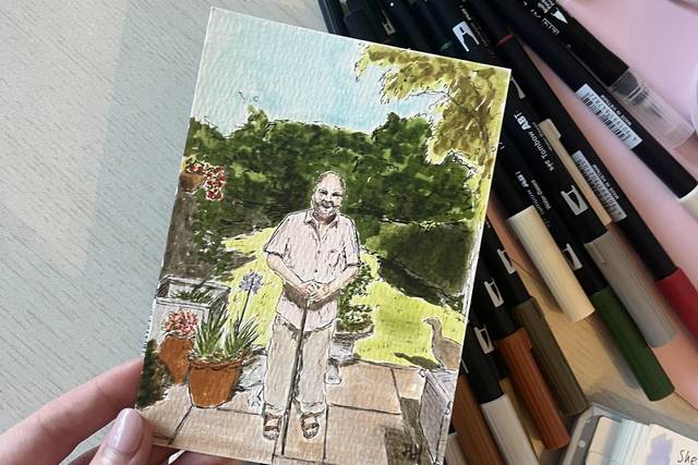 People sketch