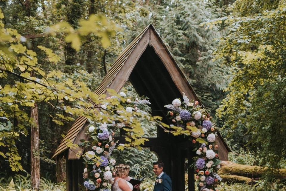 Ceremony arch