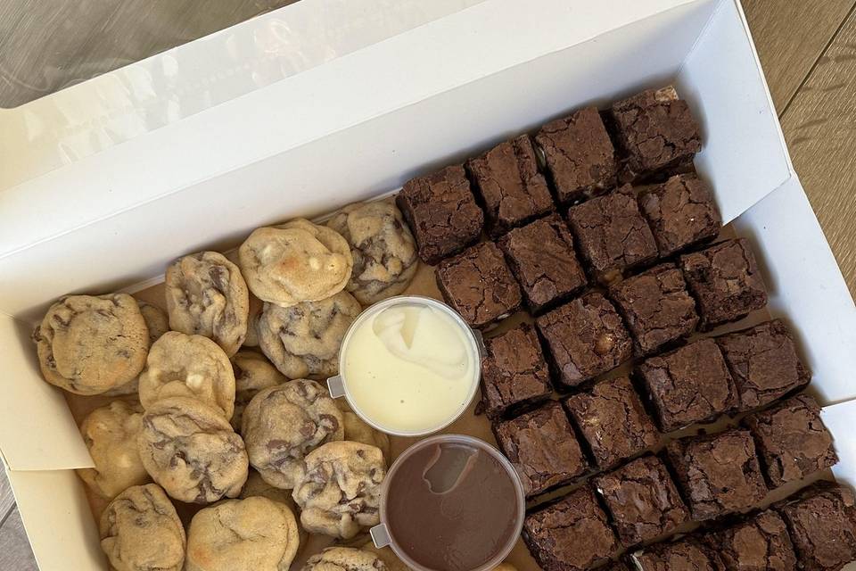 Bitesize cookies & brownies