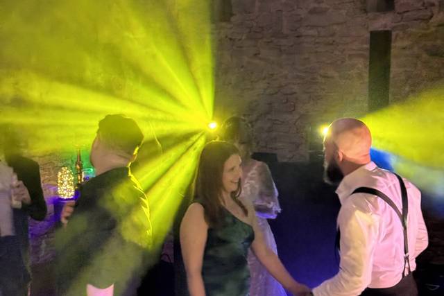 Simon Vogt Wedding Host & DJ