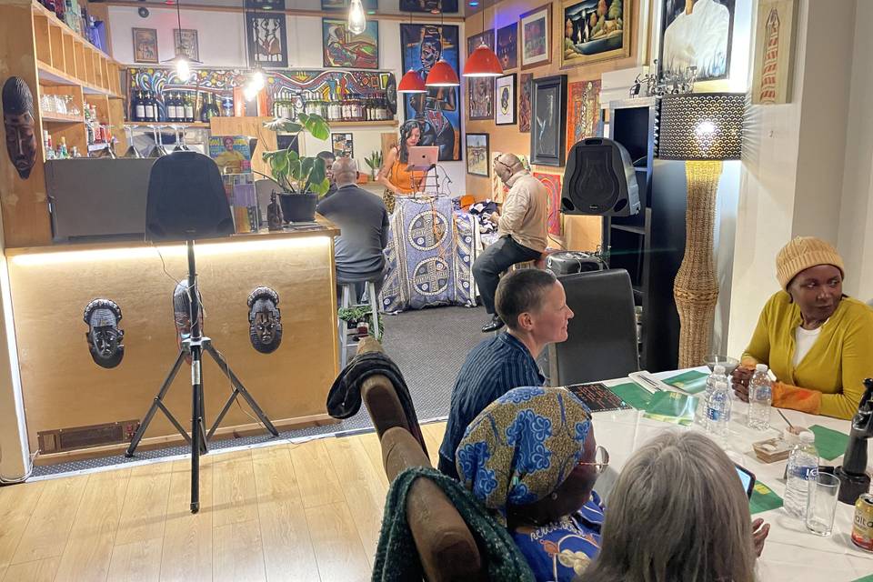 Music event@ mamaputts.