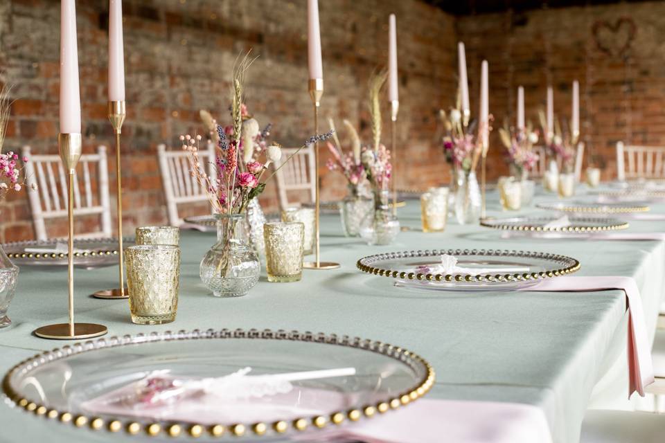 Elegant dining tablescape