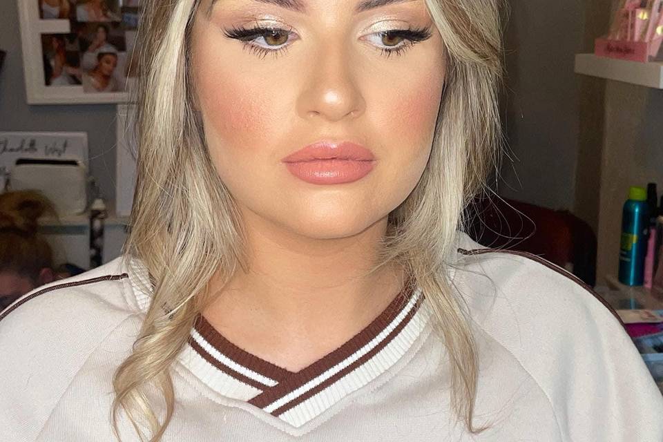 Occasion makeup