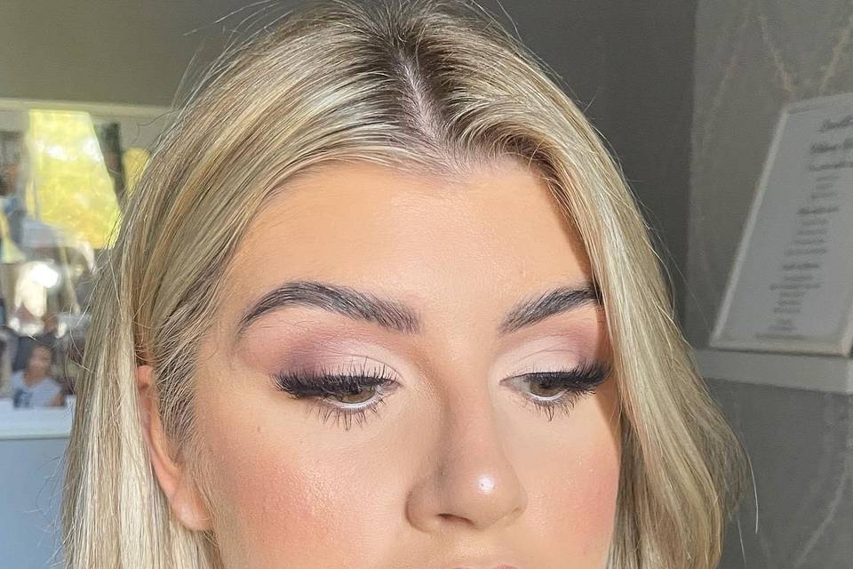 Occasion makeup