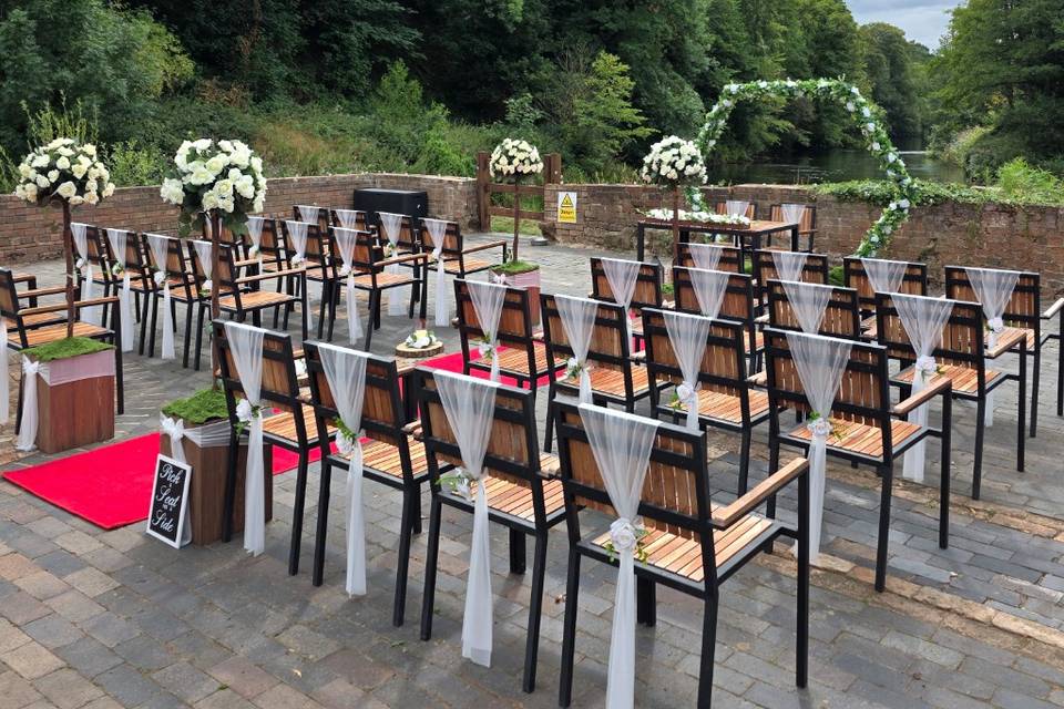 Out door ceremony decor