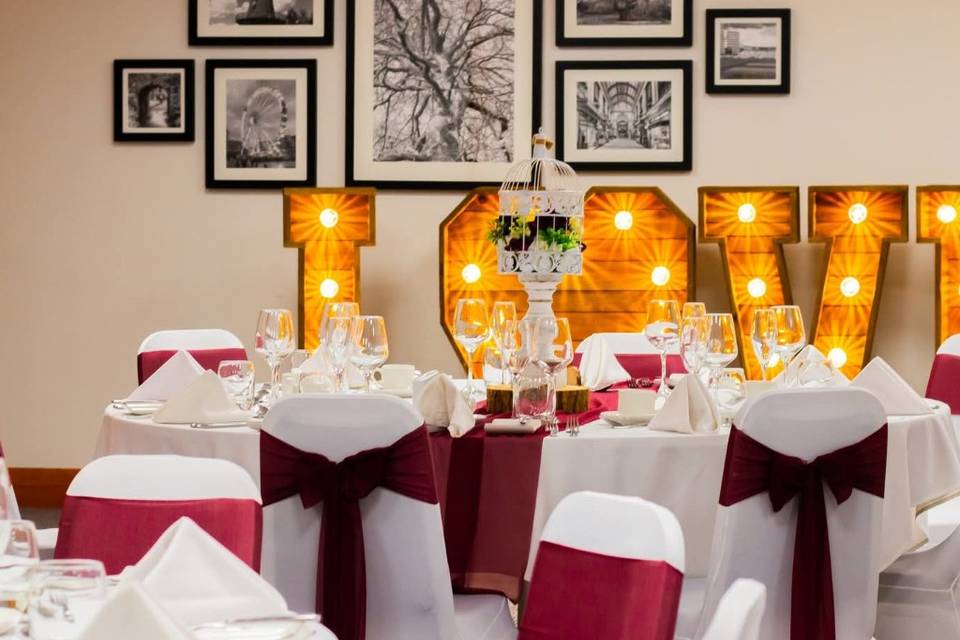 Wedding breakfast decor