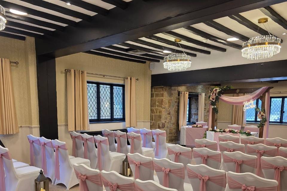 Dusky pink ceremony decor