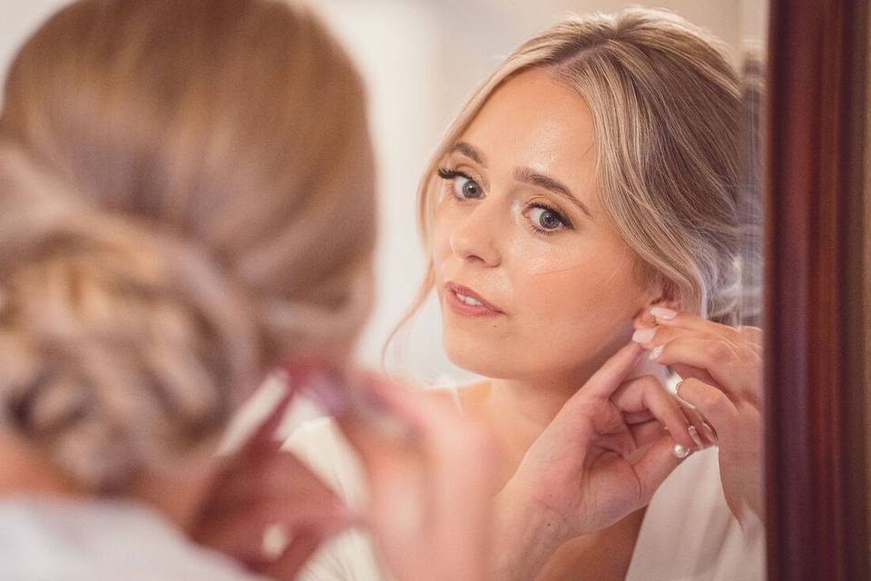 Bridal hair and makeup