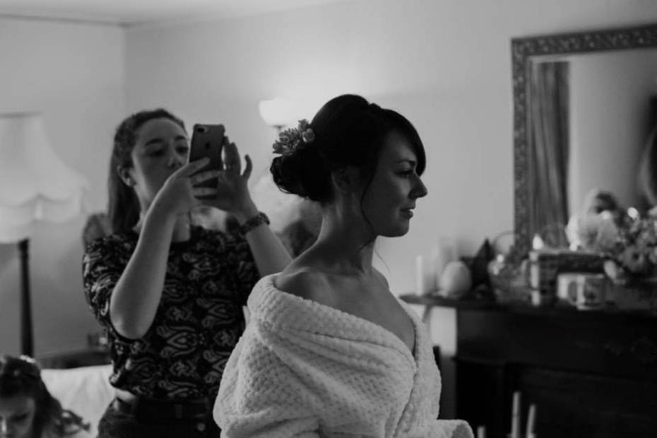 Bridal hair and make-up