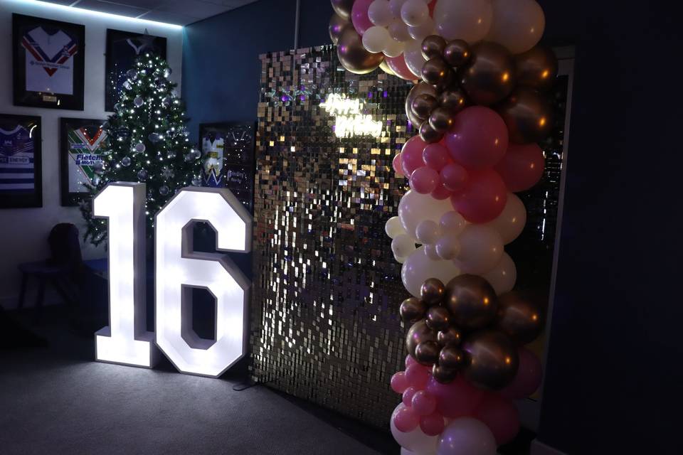 16 Lights