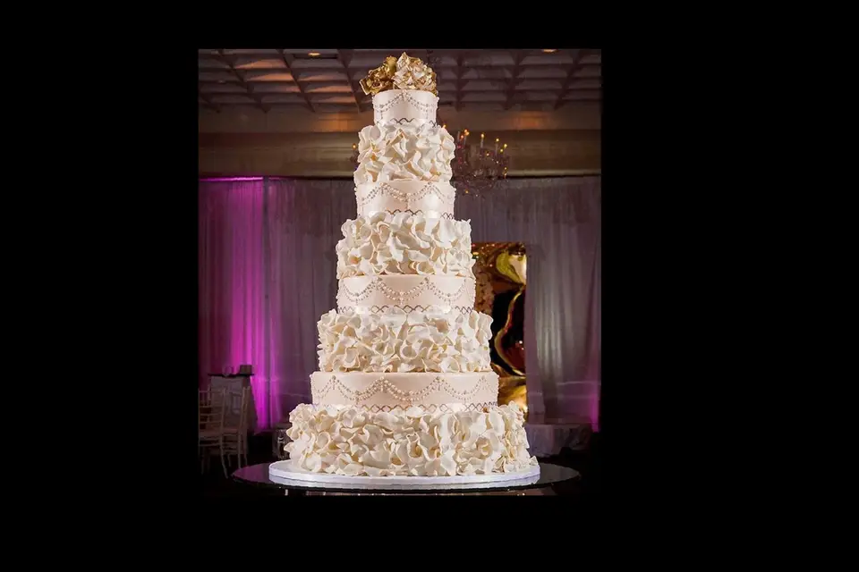 White Forest Wedding Cake | Floward Dubai