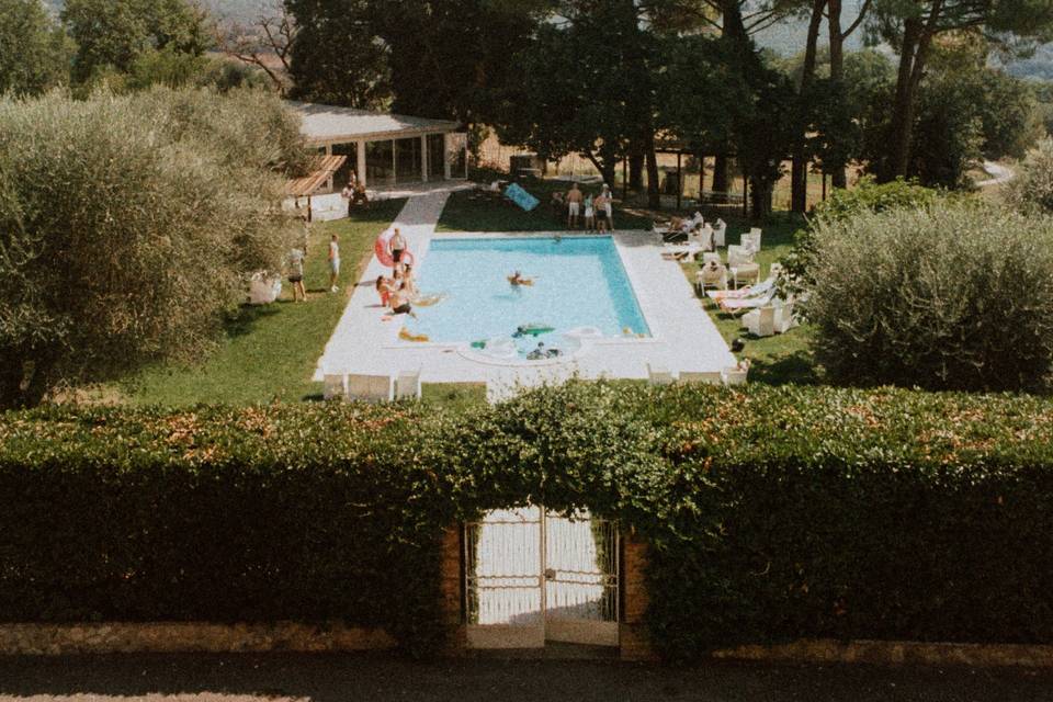 Pool party