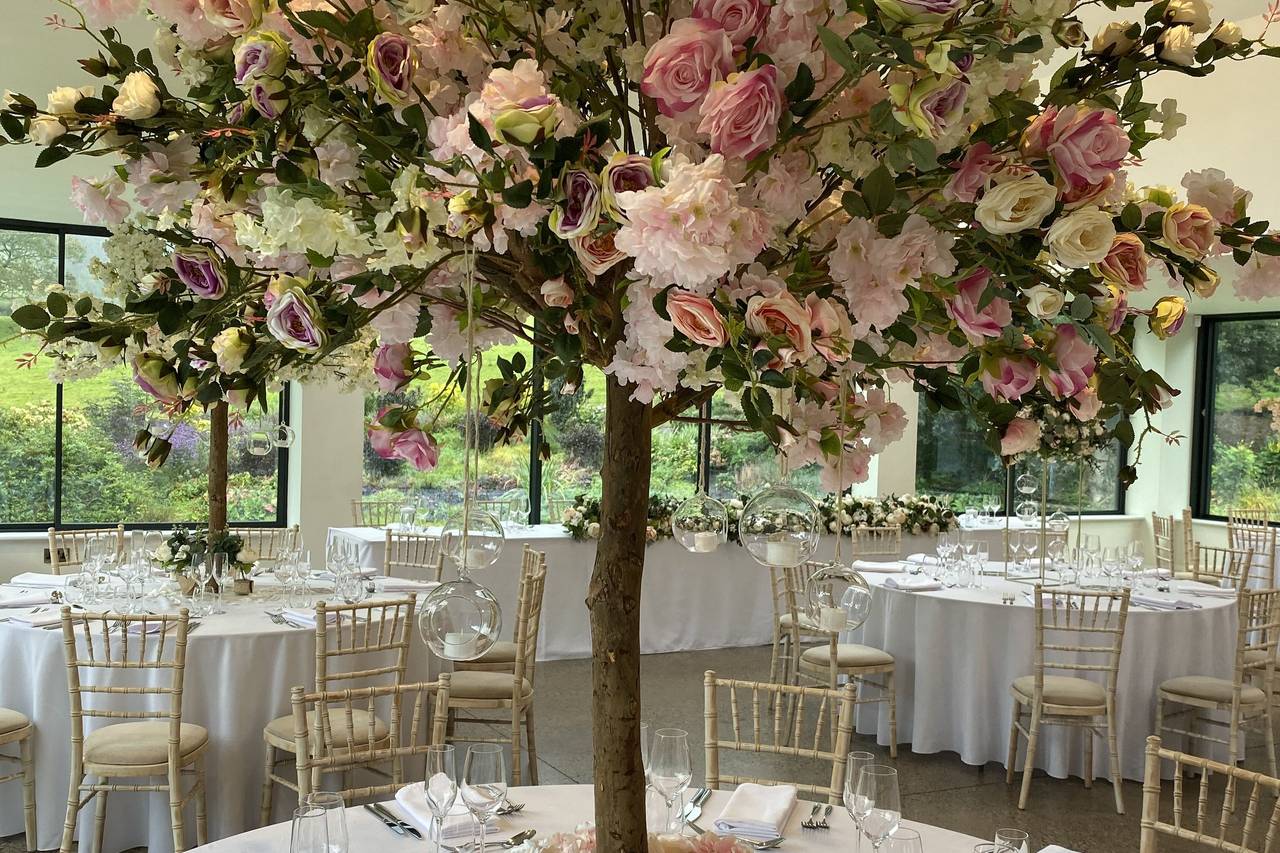 Decorative Hire Wedding Suppliers Uk