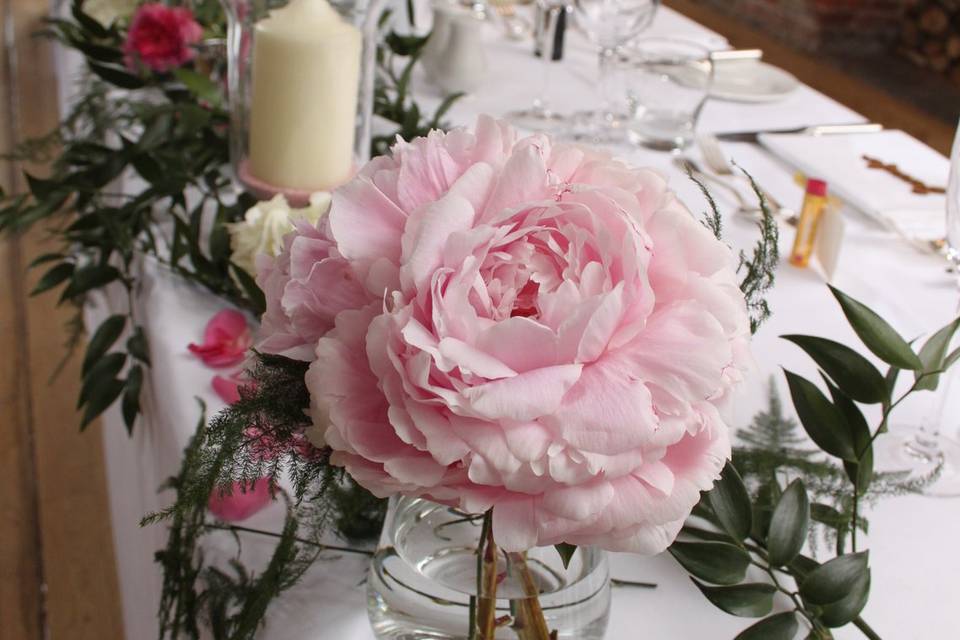 Great Fosters, Peony top table